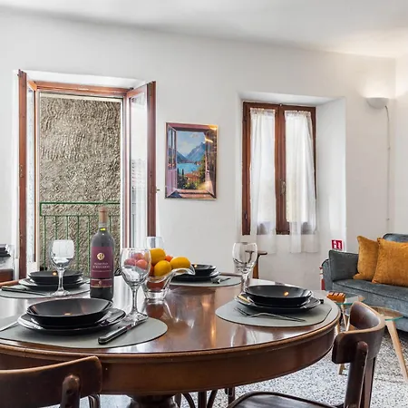 Casa Piazzetta - Wifi & A-c Apartment
