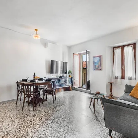 Casa Piazzetta - Wifi & A-c Apartment *